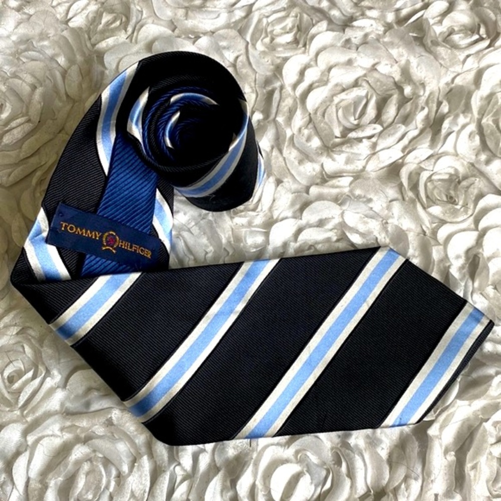 New Tommy Hilfiger mens striped silk tie